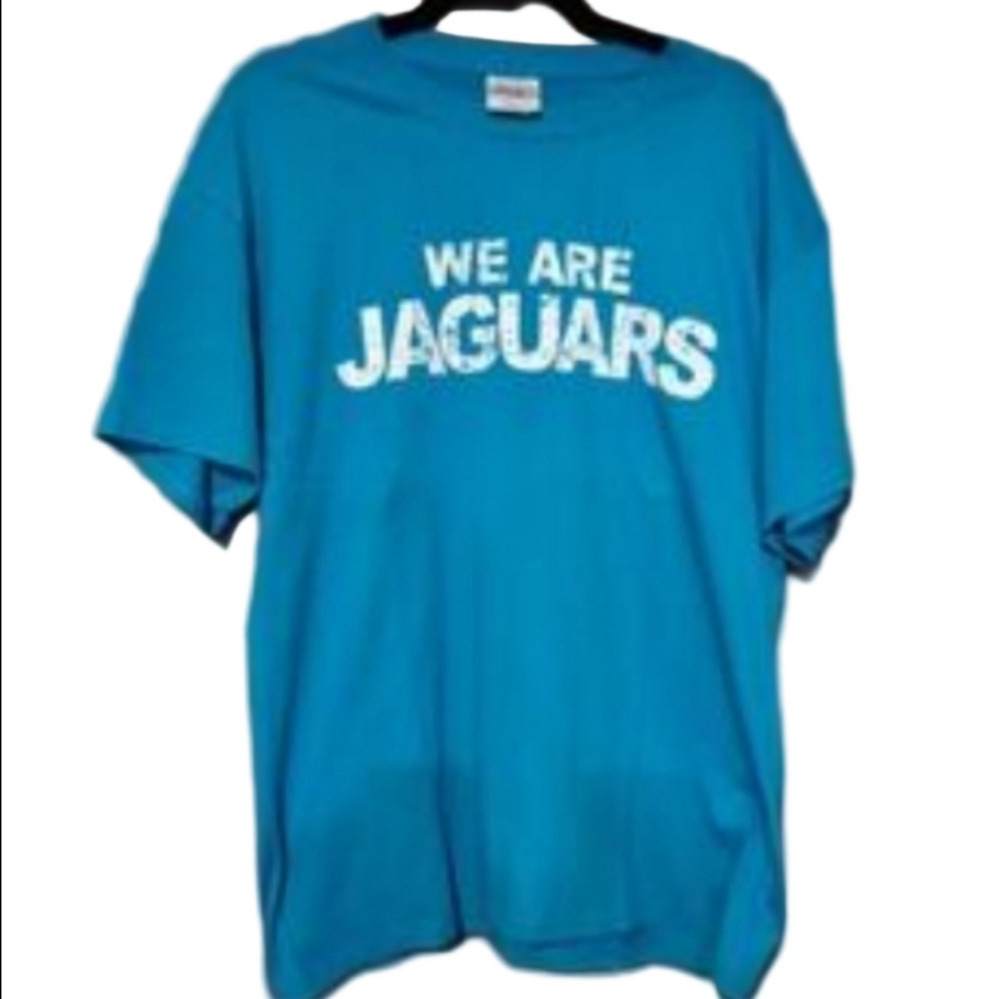 -- Hanes Teal and White Short Sleeve Tee Women's Size Medium